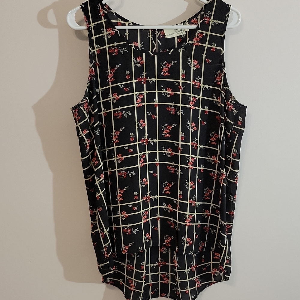 Everleigh Black Sleeveless Boxy Swing Tank Top size L